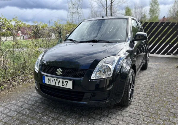 suzuki Suzuki Swift cena 17400 przebieg: 163000, rok produkcji 2010 z Starachowice